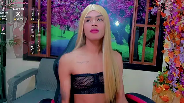 Snapshot of Karol_Vanessa__ chatting on April 2026 12:29:02 PM Karol Vanessa online show from April 2026 12:29:02 PM