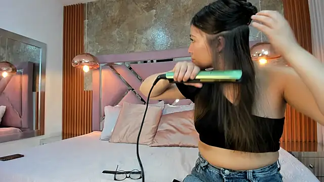 ChloeandAdam online show from March 2026 01:49:03 AM