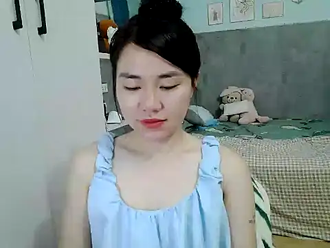 Amy8386 online show from April 2026 03:44:02 AM