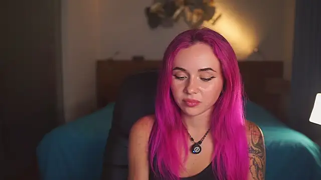 Sarah Pink online show from April 2026 02:46:02 PM