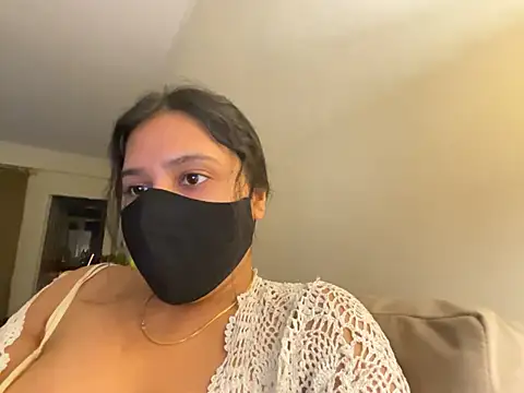 Anna girl22 online show from April 2026 04:01:01 PM