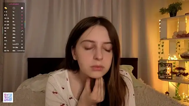 LeanneDinkle online show from April 2026 04:24:01 AM