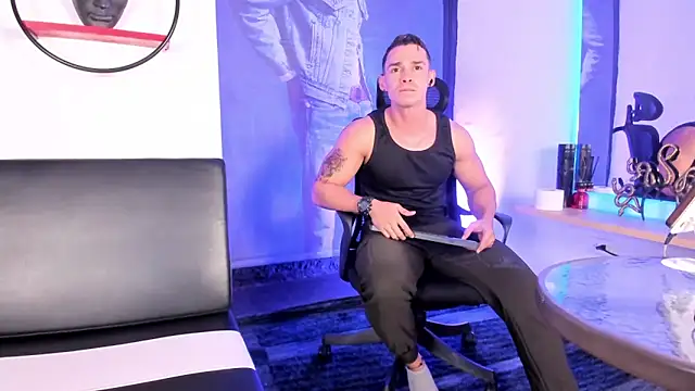 CRISTHIAN WOLF1 online show from June 2026 03:35:01 AM