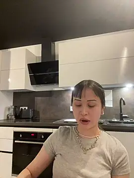 Snapshot of Just-Lilly chatting on June 2026 04:05:01 PM Just-Lilly online show from June 2026 04:05:01 PM