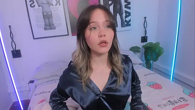 Hey lucy   online show from February 2026 03:26:02 PM