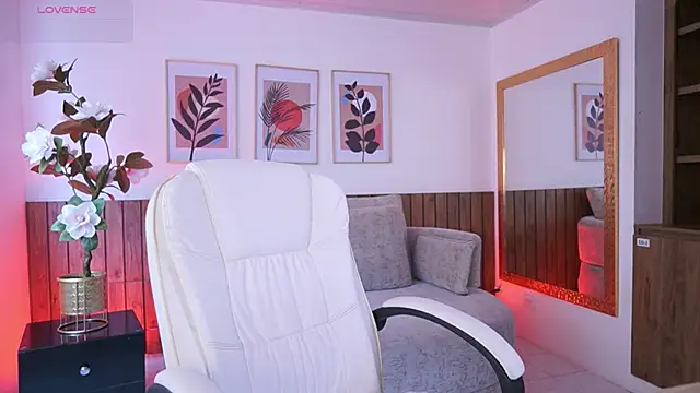 IvyGrabes online show from May 2026 07:11:02 PM