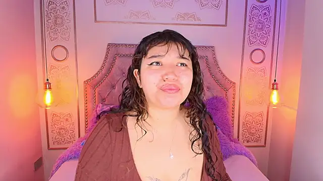 Snapshot of Honny_Blaice_ chatting on February 2026 12:01:02 PM Honny Blaice online show from February 2026 12:01:02 PM