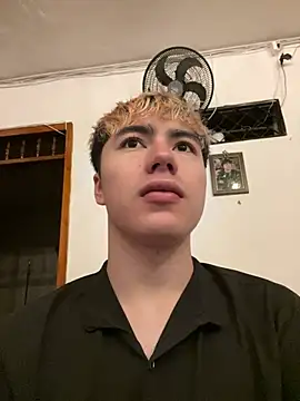 AlexanderCollman2 online show from July 2026 01:19:01 AM