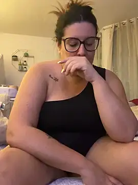 JasmineGlow7 online show from March 2026 11:32:01 PM