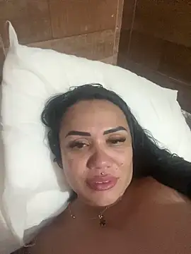 Deyseprado35 online show from February 2026 09:12:02 PM