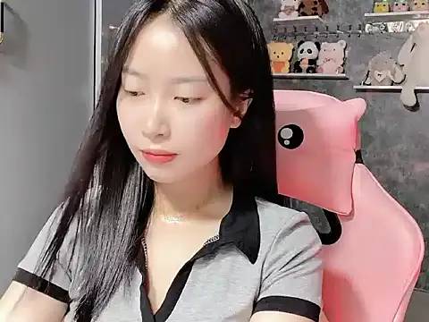 Linne6789 online show from April 2026 04:11:01 AM