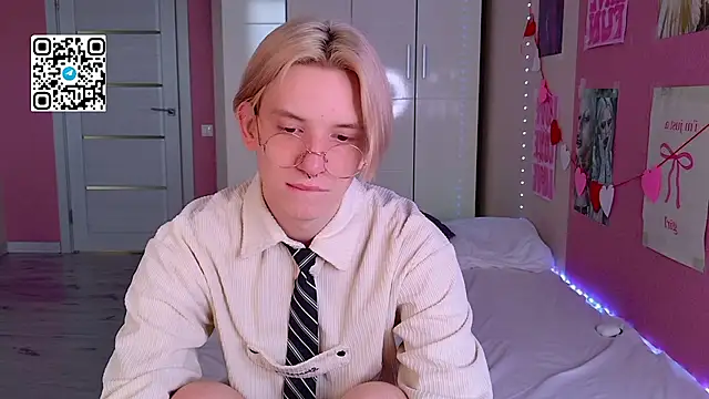 Ron Vilss online show from April 2026 04:32:01 AM