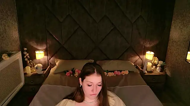 Snapshot of Anora_Mills chatting on May 2026 05:47:01 AM Anora Mills online show from May 2026 05:47:01 AM