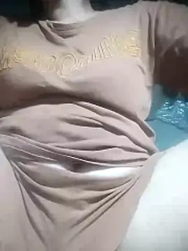 cute-hiphop online show from April 2026 04:18:01 PM