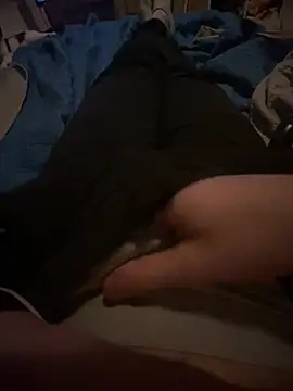 Snapshot of leh31l chatting on February 2026 07:01:02 PM leh31l online show from February 2026 07:01:02 PM