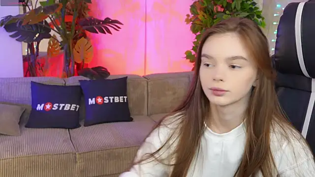 Zlata Sky online show from December 2024 03:33:01 PM