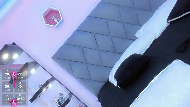 ManuelaJohnson online show from March 2026 01:07:02 PM