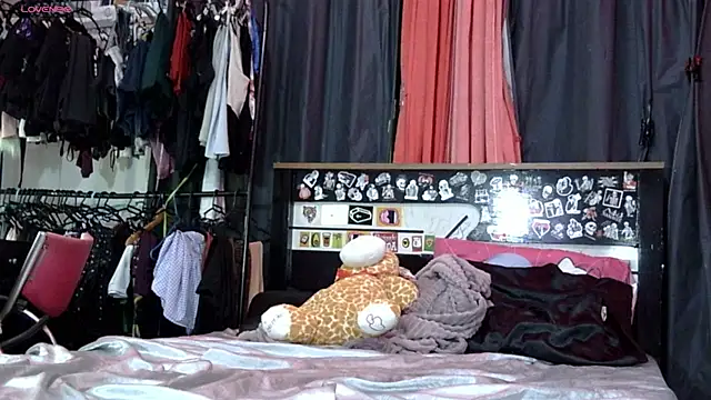 LadySilver online show from February 2026 10:19:02 PM