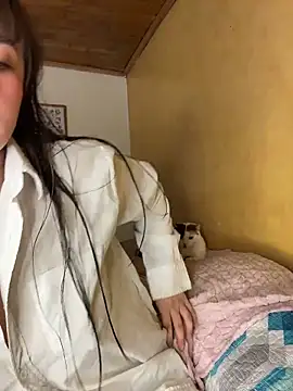 Snapshot of LilaRvsh chatting on March 2026 05:30:01 PM LilaRvsh online show from March 2026 05:30:01 PM