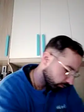 Snapshot of no-name15 chatting on February 2026 08:33:01 AM no-name15 online show from February 2026 08:33:01 AM