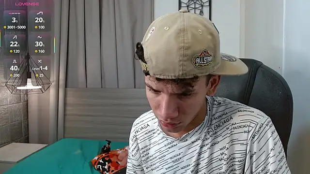 JDWhite18 online show from July 2026 01:12:02 AM