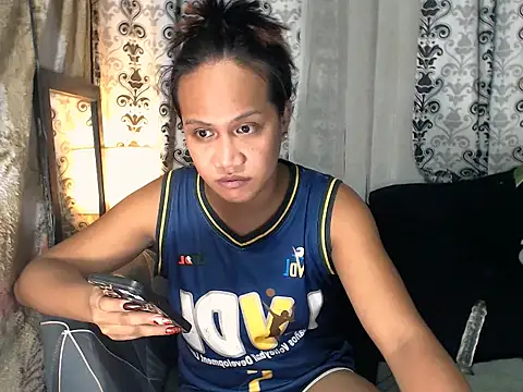 Queen-barbie online show from July 2026 11:23:02 AM