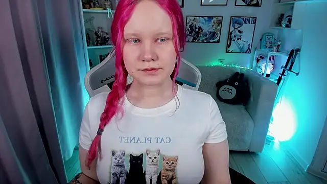 AnnieVibe online show from June 2026 05:40:02 PM