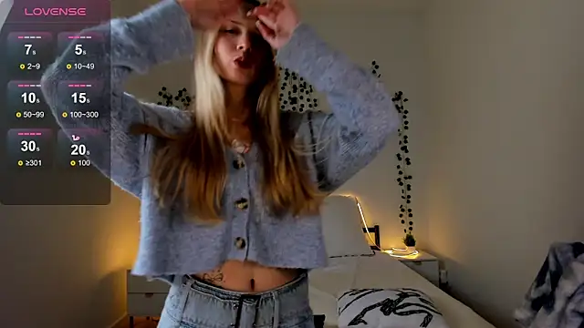 EllyMartinez online show from February 2026 05:41:01 PM