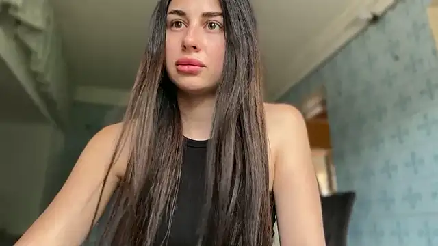 Snapshot of LiluMartiznir chatting on May 2026 11:05:01 AM LiluMartiznir online show from May 2026 11:05:01 AM