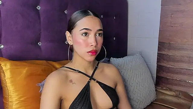 Snapshot of LiaHansson00 chatting on July 2026 04:12:01 PM LiaHansson00 online show from July 2026 04:12:01 PM