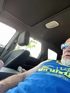 Skippy2420 online show from June 2026 08:54:01 PM