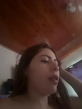 lilasun17 online show from April 2026 04:43:02 PM