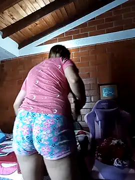 Snapshot of cristalprincess_ chatting on February 2026 01:36:02 AM cristalprincess online show from February 2026 01:36:02 AM