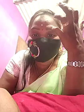 Snapshot of Tamil_Hot_Nisha chatting on February 2026 05:17:01 AM Tamil Hot Nisha online show from February 2026 05:17:01 AM