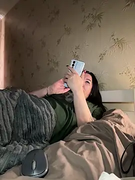 Naughtgirl 2026 online show from March 2026 12:00:01 PM