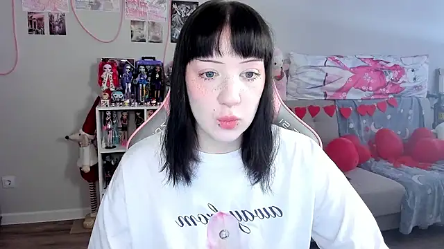 MollysLand online show from February 2026 08:10:02 AM