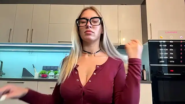 Snapshot of SoftnessMila chatting on June 2026 08:14:01 PM SoftnessMila online show from June 2026 08:14:01 PM