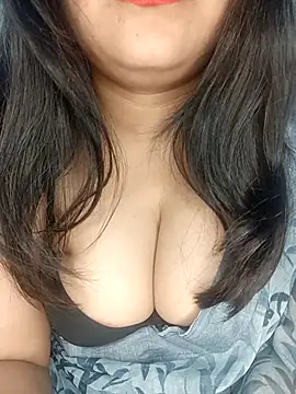 Miss-Prity online show from February 2026 05:12:02 PM