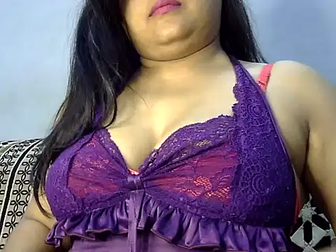 Snapshot of Miss-Prity chatting on May 2026 06:02:02 PM Miss-Prity online show from May 2026 06:02:02 PM