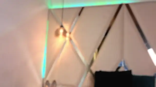 MeelFox online show from February 2026 12:34:01 PM