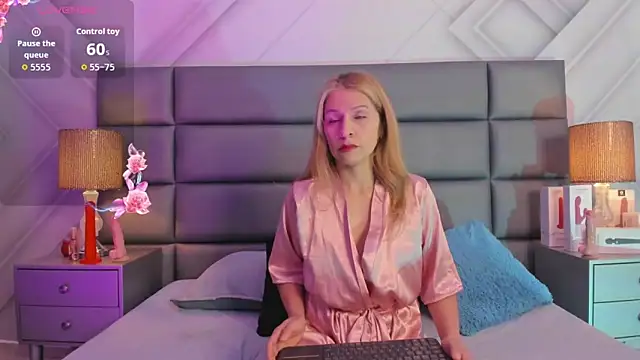 Snapshot of AlexaFoxx_ chatting on February 2026 12:53:02 PM AlexaFoxx online show from February 2026 12:53:02 PM