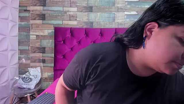 Carolina-Lenon online show from February 2026 07:34:02 PM