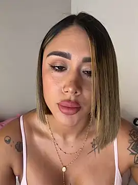 IsisRivera online show from April 2026 02:31:01 PM