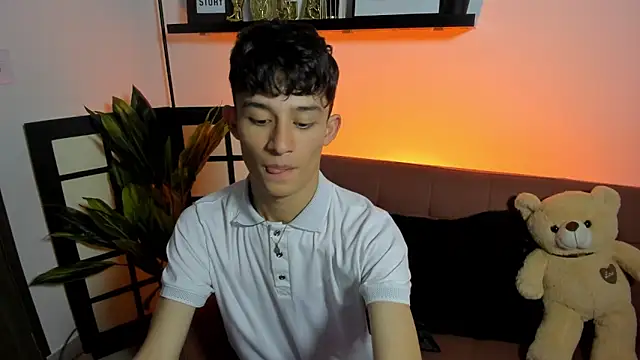 Patrick Howland  online show from April 2026 09:05:01 PM