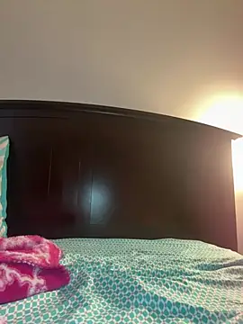 TWERKERBELL online show from February 2026 09:29:02 PM