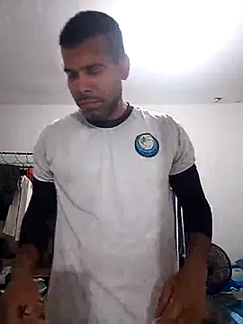 Snapshot of thom_1 chatting on April 2026 04:52:02 AM thom 1 online show from April 2026 04:52:02 AM