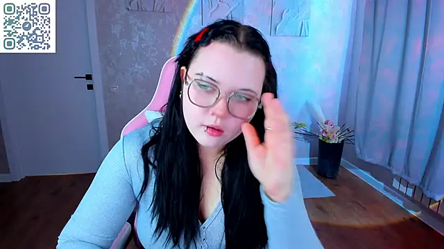 Kira G0ld online show from April 2026 09:08:01 AM