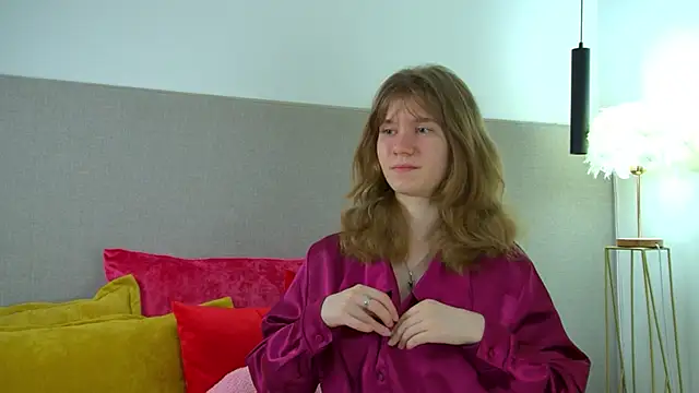 MilaMaelis online show from March 2026 06:19:02 AM