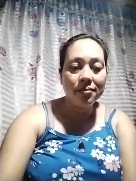 Snapshot of May_Bombs chatting on February 2026 09:22:02 PM May Bombs online show from February 2026 09:22:02 PM