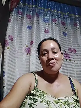 Snapshot of May_Bombs chatting on February 2026 10:56:01 AM May Bombs online show from February 2026 10:56:01 AM